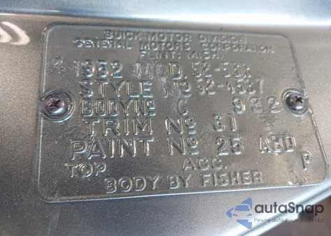 1952 Buick Riviera z USA, uszkodzony, nr VIN 16442915